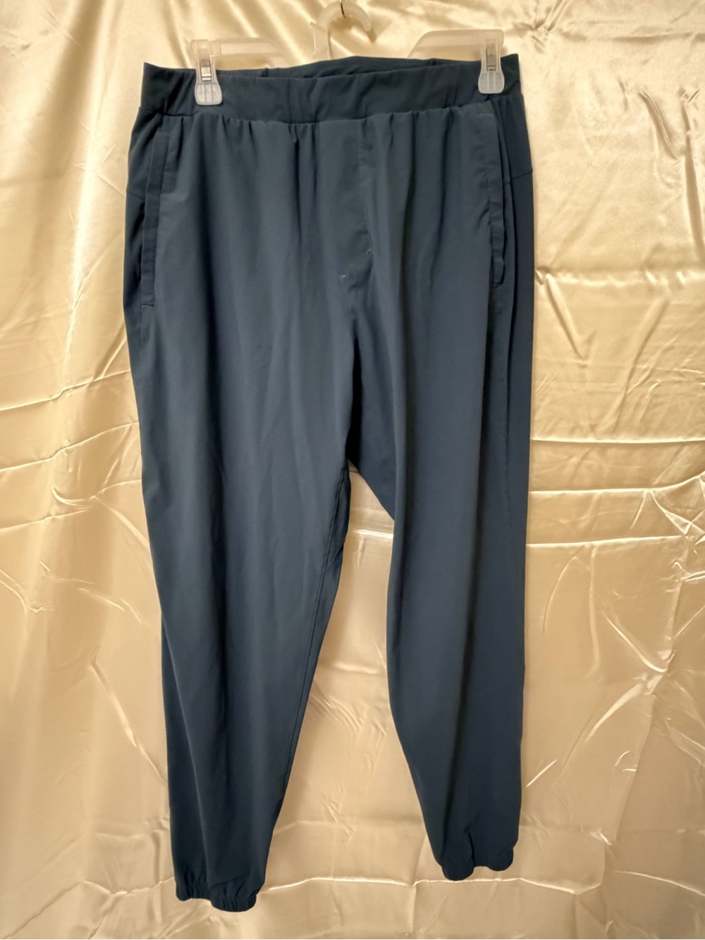 Lululemon Men’s Surge Joggers